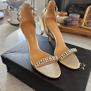 Badgley Mischka Gold Heels
